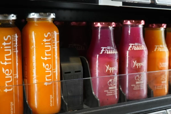 Vincent-Smoothies_07-26_jpg Vincent-Smoothies_07-26_jpg